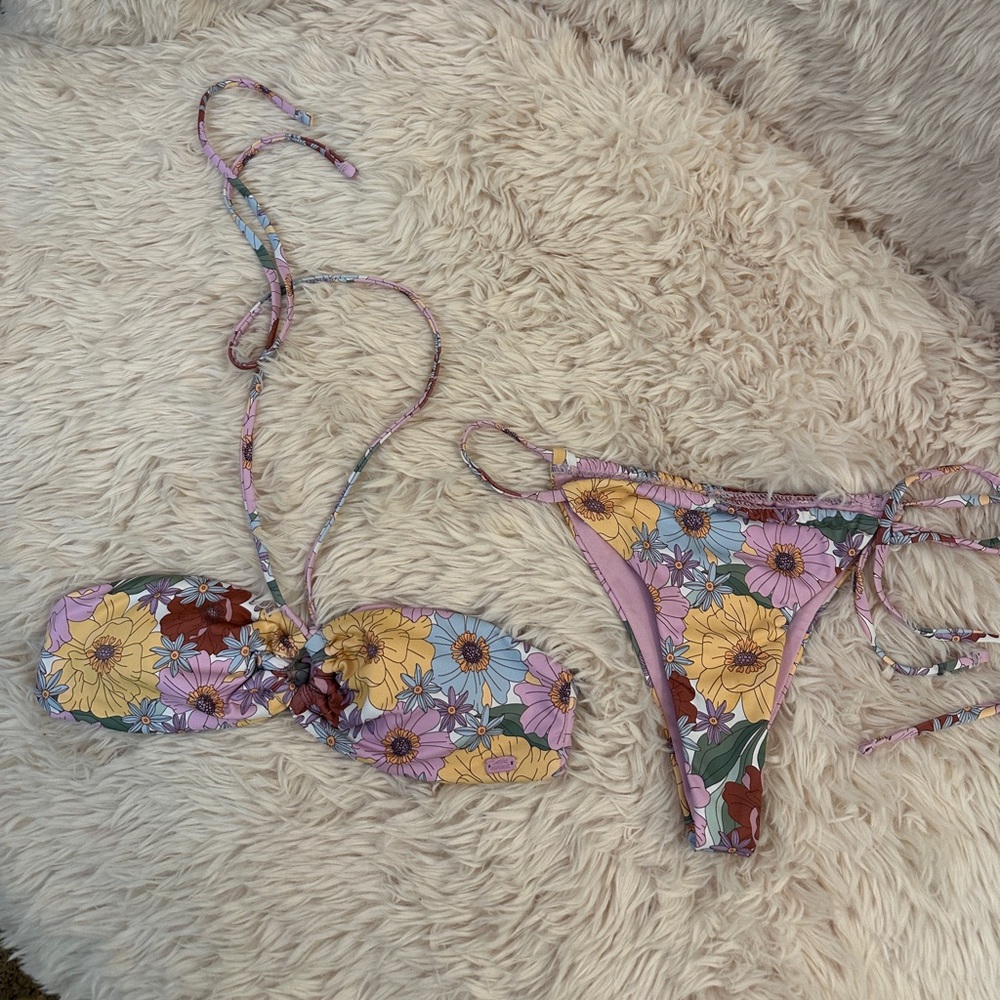 Pull&Bear Floral Bikini - Multicolor